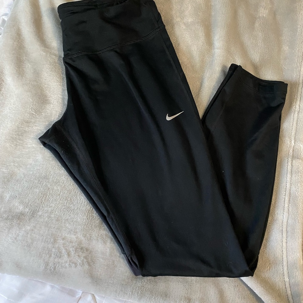 Woman’s Nike dry fit workout leggings XL